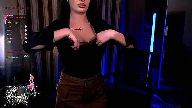 Laura_Bess webcam