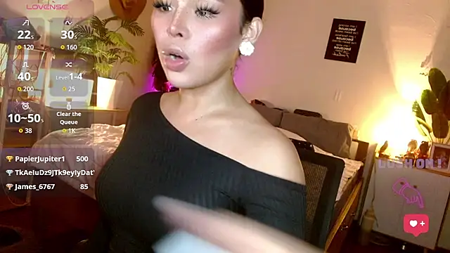 Lolitaloove69 webcam