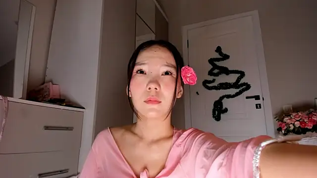 haerinn (F teen) - :devil: PUSSY PLAY :devil: