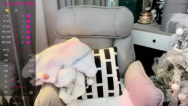 Monica-666888- webcam