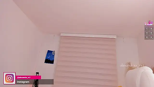 Alexandra_ra webcam