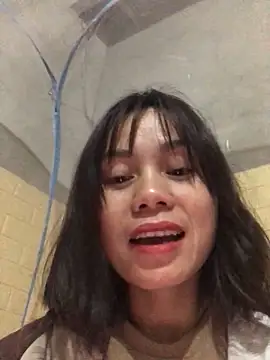 sarahkiu - Sarahkiu's free webcam - UK Sex Cams