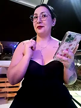 You-kitty2025 Live Webcam on Stripchat