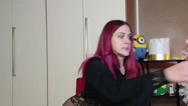 scarletverdi (F young) - anal show with finger