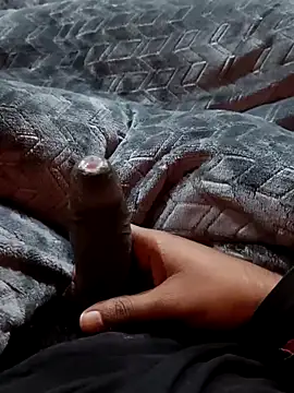 Naughtyforpussy webcam