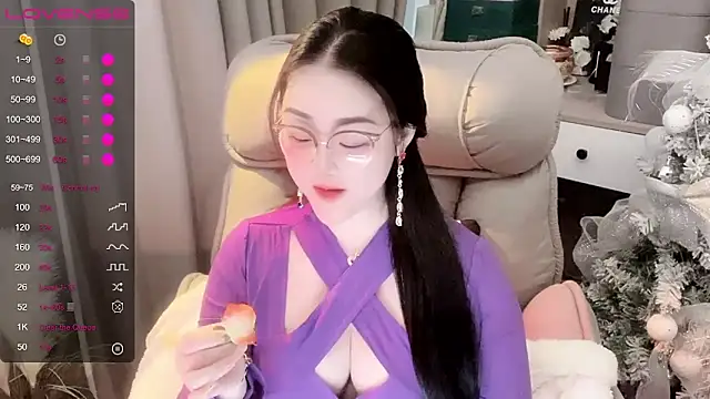 Monica-666888- webcam