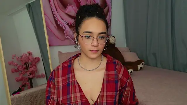 Taylor_Tina webcam