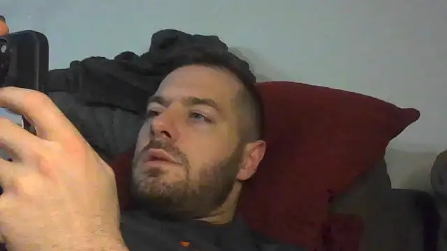 cheekycherryx (M young) - make this naughty chav strip off