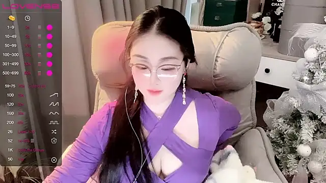 Monica-666888- webcam