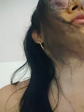 rashell-zepol - Rashell-Zepol's free webcam - UK Sex Cams