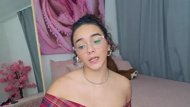 Taylor_Tina webcam