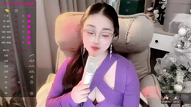 Monica-666888- webcam