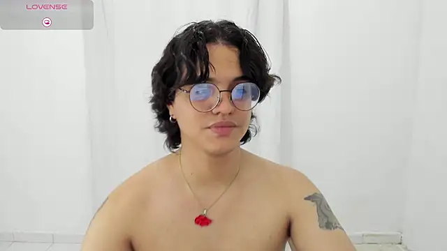 Diane_blossom webcam