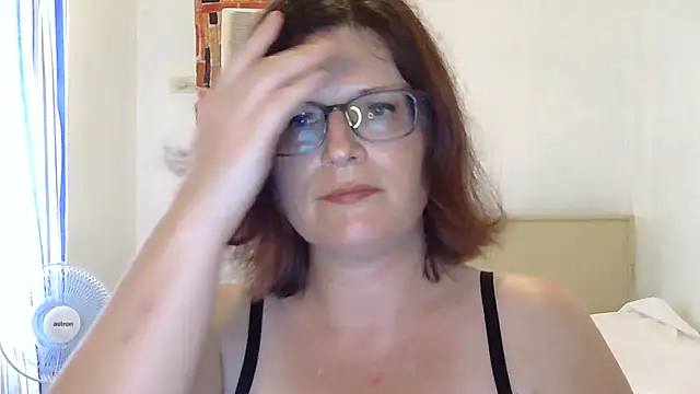 Domina_Tasselina_Goddess live cam screenshot female from United Kingdom on SexOnline.pics – Live Cam Recordings, GIFs & Pics