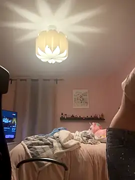 barbieblondiegirl (F young) - chupar,morder,jugar un chupete caramelo