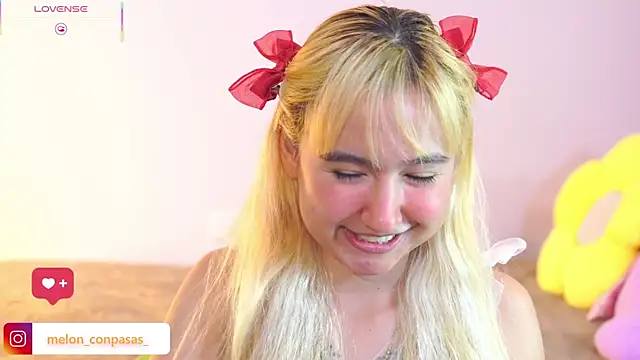 Pinkie_Princes Live Webcam on Stripchat