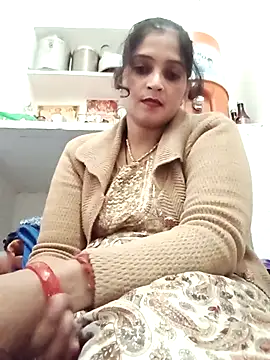 Webcam Model (Mohni_love)  is live.Free join now!