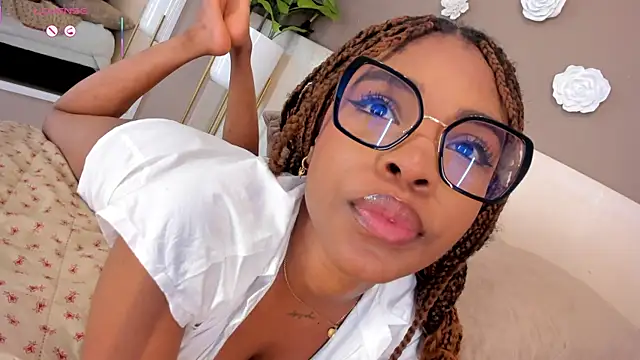 ariafoster - AriaFoster's free webcam - UK Sex Cams