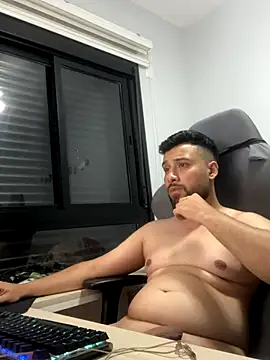 NinoEstouranel's live cam