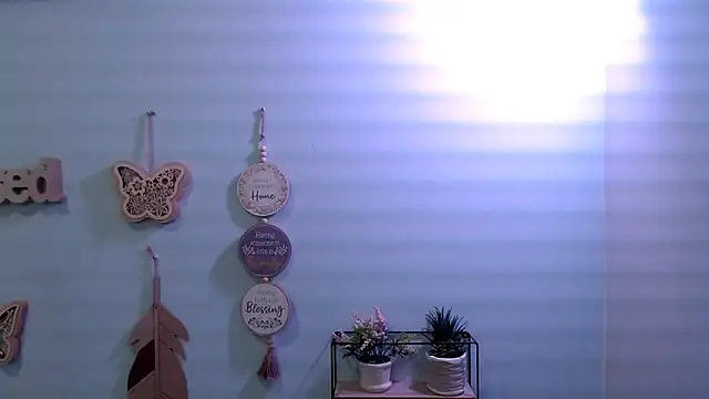 ashlyanaldeep18 webcam