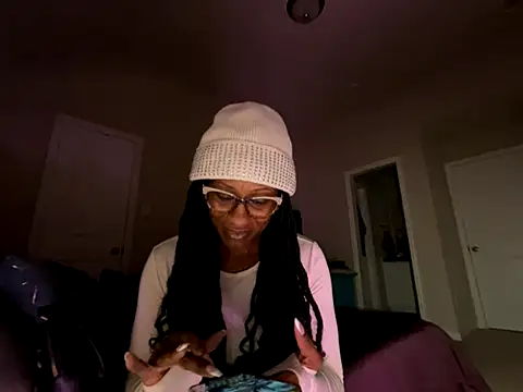 wynterheat (F milf) - 2 tokens to GOAL =Public Shower Show