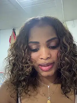 Webcam Model (AuroraBrow)  is live.Free join now!