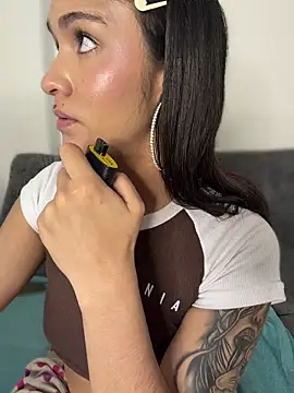 Webcam Model (Isabella-Teen)  is live.Free join now!