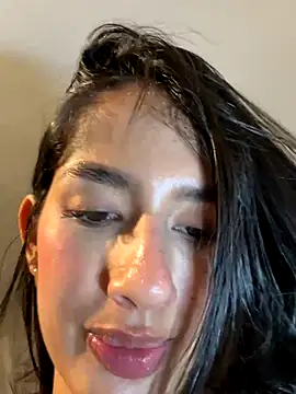 julieta_duque (F young) - Off panty + sexy dance 🍑🔥