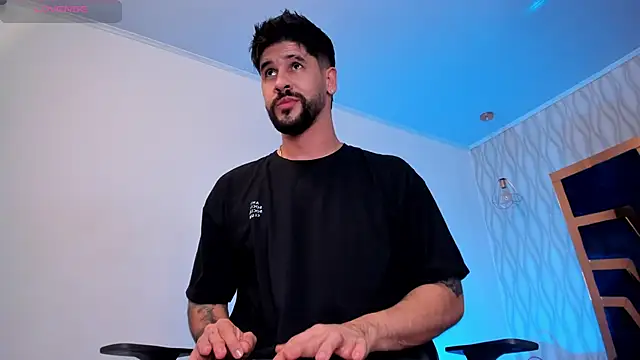 petesevans (M young) - CUM , let's have fun,happy new year