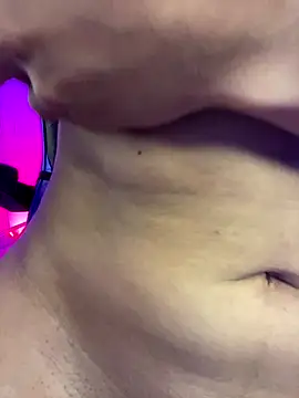 NINA_18_YEARS webcam