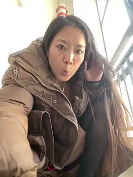 xiangxiang-love webcam