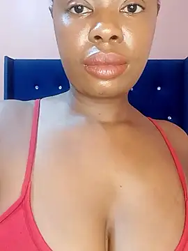 Luciouslips00 webcam