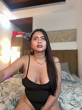 Bombshell_Ashy webcam