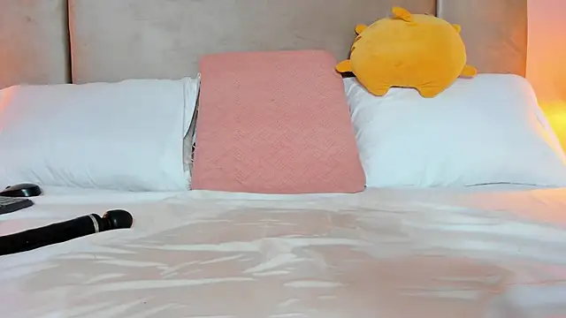 isabel_sofiaa webcam