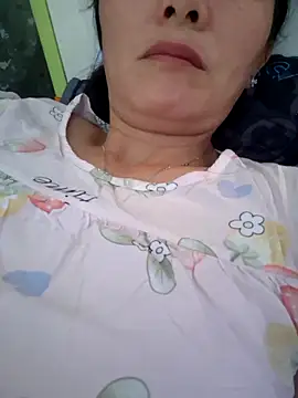 Baby-sexytits18 webcam