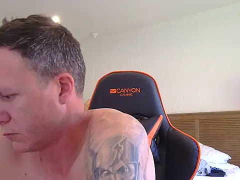 TroyDieselXXX webcam