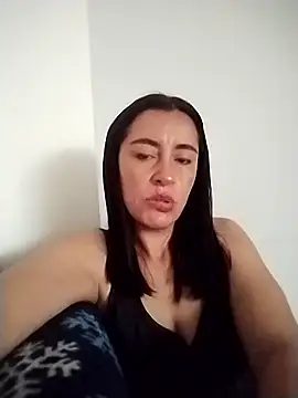 Webcam Model (hailey85)  is live.Free join now!