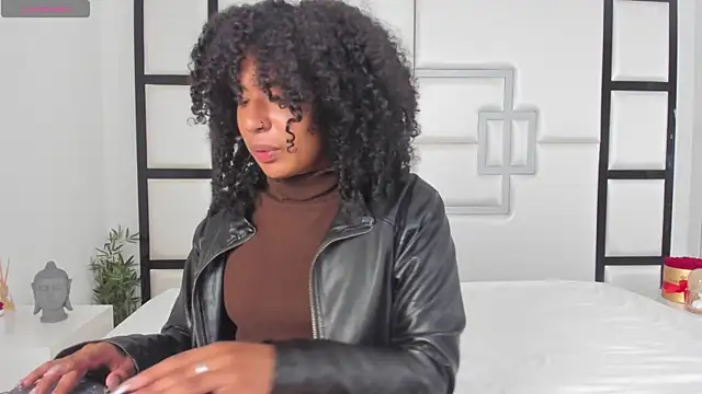 carlamarcuzzi - CarlaMarcuzzi's free webcam - UK Sex Cams