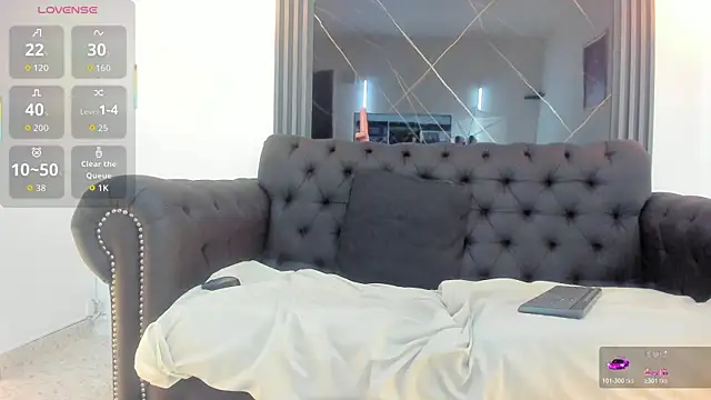 VickyJohnson1 webcam