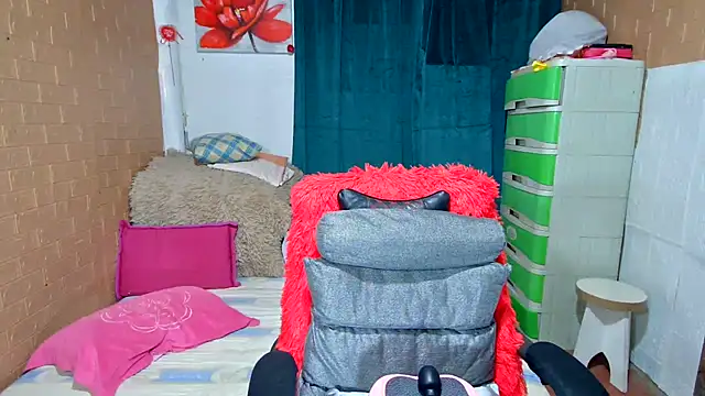 Ugly-Filipina webcam