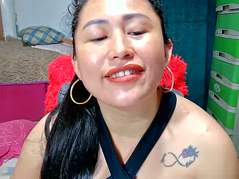 Ugly-Filipina webcam