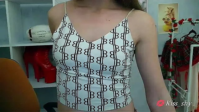 _Barbie_Kiss_ webcam