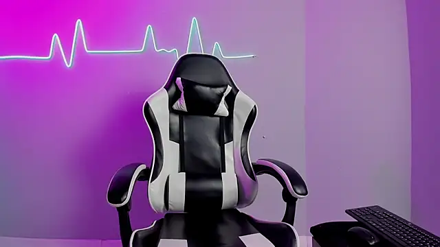 Maximus_Steel webcam