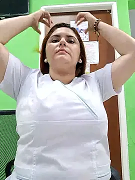 girl_redhead_bigtits webcam