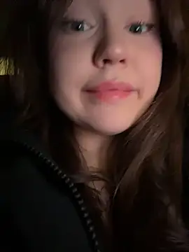 peachy_dream (F young) - open door full naked