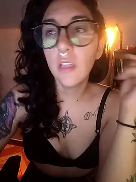 melinerd (F young) - show butt bunda sexy