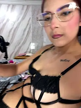 dalilax1 (F young) - Show pussy and masturbate