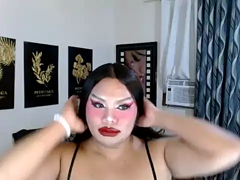 TSbrianaHugeCock webcam