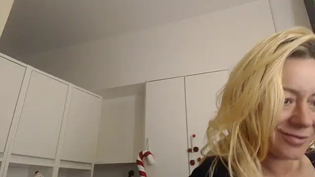 _karolynesyera_ webcam