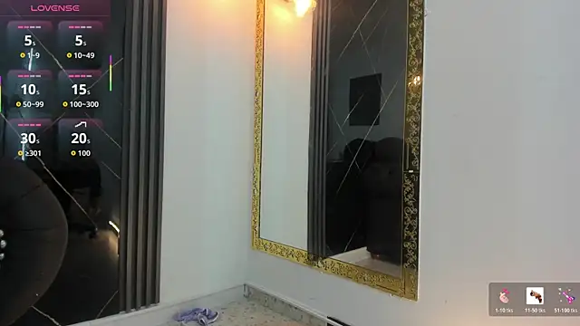 VickyJohnson1 webcam